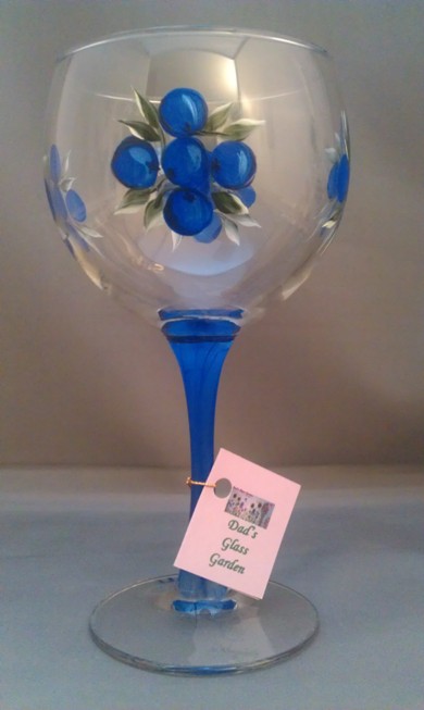 How To Paint A Wine Glass That Is Dishwasher Safe!